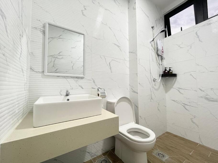 Apartamento Quartz Near To Jonker Walk With Infinity Pool Cozy 3B2B Malacca Exterior foto